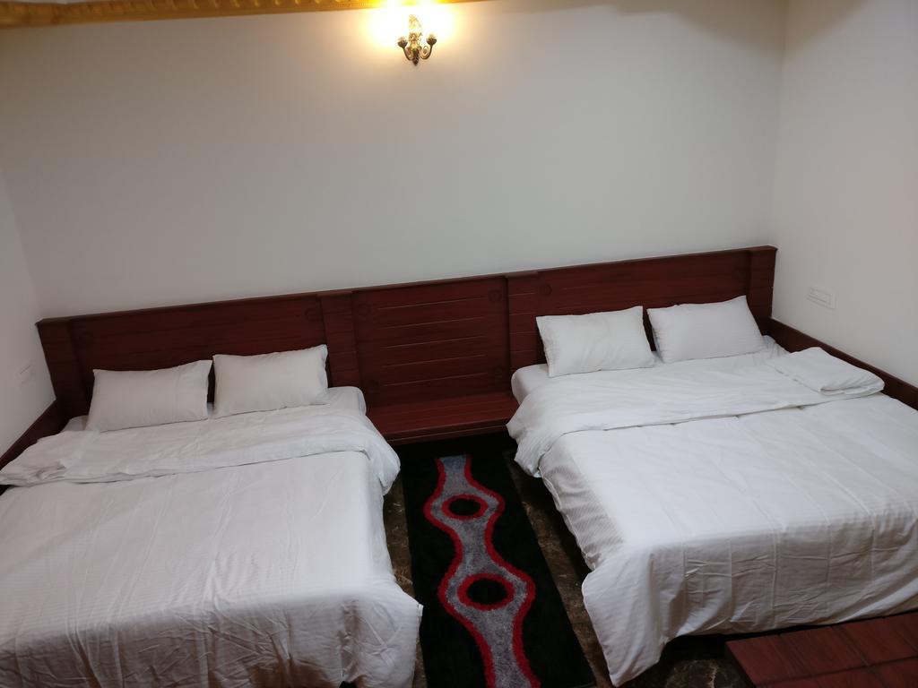 The Shades Holiday Homes Kushālnagar Esterno foto